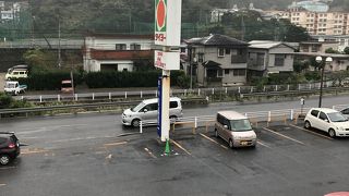 なにかと使い勝手の良いスーパーです。