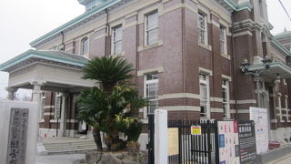 柳町の中で一番の規模を誇る歴史的建造物です