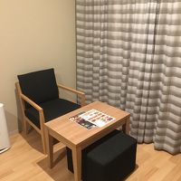 一応、2名が座れます