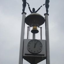 平和の鐘の様子