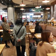 店内の様子です