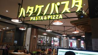 クリスマスプレゼントを孫と一緒に買い物に行きランチ