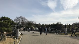 復元された橋