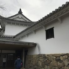 にしのまる入口