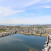 木曽川の橋から見えるお城がきれいでした。