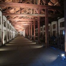 そして2階は繭倉庫