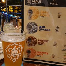 ハワイのビールも含め、ドリンクメニューが豊富。