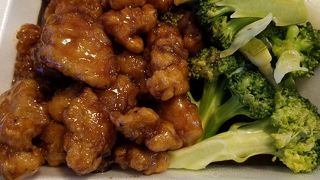 オレンジチキンをダブルで！量が多くて安くて美味しかった！