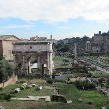 市庁舎 タブラリウム