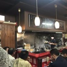 遅くても混んでいます。