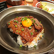 黒毛和牛丼2500円