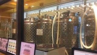 世界初の空港内ワイナリー