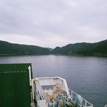 フェリーかけろまから見た大島海峡。