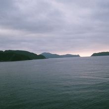 フェリーかけろまから見た大島海峡。