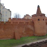 かつてワルシャワ旧市街地を守った「城壁」