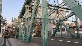 鉄筋コンクリートの立派な橋