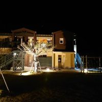 ホテルの中庭のライトアップがキレイです。