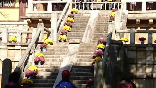 紫霞門へ渡る階段なのに橋という名前