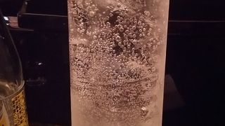 歴史あるホテルバー