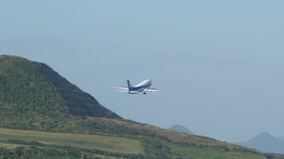 新石垣空港を造るのにこの山が削られました。石垣島の人びとが涙しました。