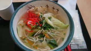 どちらかというと，あっさり系。食べやすい。八重山の味。