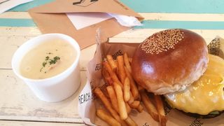 ロケーション良し、味良し