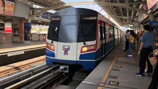 バンコク市内の便利な移動手段です