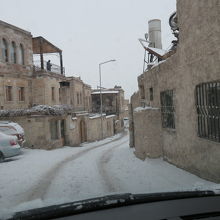 ギョレメの洞窟ホテル街の道