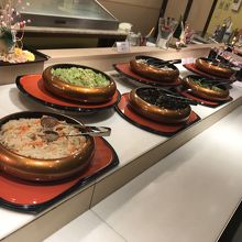 おばん菜が並ぶ