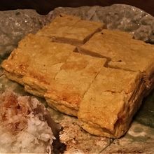 前菜のだし巻き。