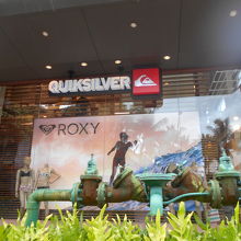 クイックシルバーワイキキビーチウオーク店