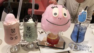 バーバパパのコットンキャンディーを「カフェ バーバパパ ラゾーナ川崎プラザ店」