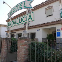 目の前はロンダ駅