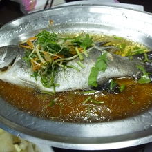 魚料理：台湾のスズキ