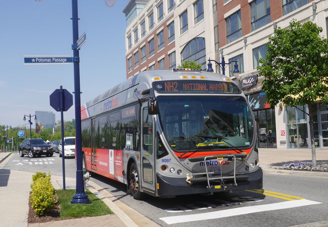 メトロバスは郊外も走っています