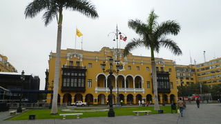 道路が区画整備された観光スポット