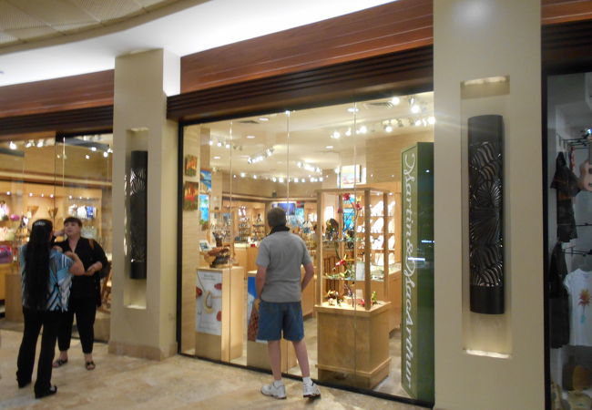 マーティン & マッカーサー (シェラトン ワイキキ店)