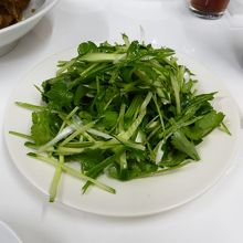 青唐辛子きゅうり香菜のサラダ