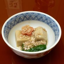 煮物（里芋、ほうれん草の鶏そぼろあんかけ）