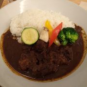 黒カレーは相当辛い