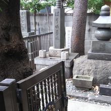 はり供養塔です