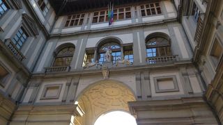 優先入場チケットを・・・