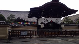 勅使門だけでも