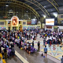 18:01、国歌演奏中