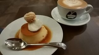 プリンとラテ