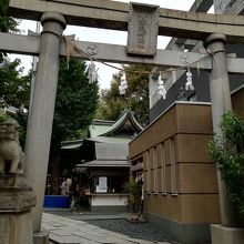 入谷の小野照崎神社 