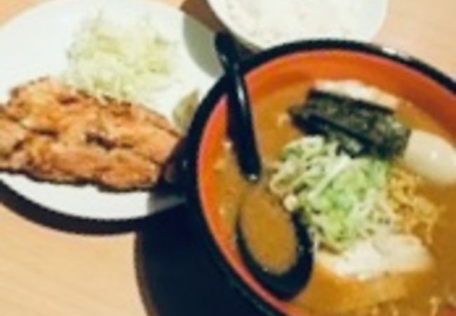 唐揚げ絶品ラーメン屋