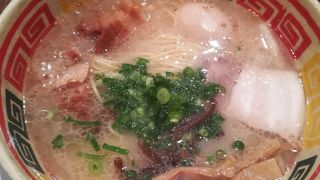 西武レストラン街のラーメン