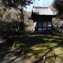 旧天瑞寺寿塔覆堂