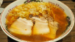 高評価だが待ち必須の名店